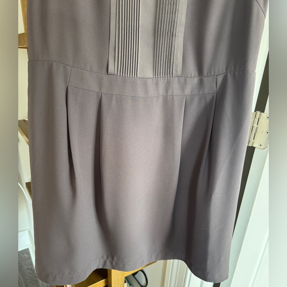 MADEWELL Pintuck Bib Front Gray Dress with POCKETS! Size 14, Like New, No Flaws! - Picture 7 of 10